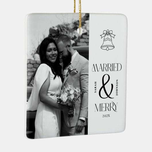 Modern Married and Merry Newlywed Bow Christmas Keramisch Ornament (Rechts)