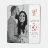 Modern Married and Merry Newlywed Bow Christmas Keramisch Ornament (Links)