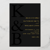 Modern mat zwart monogram minimalistische bruiloft folie uitnodiging (Voorkant)