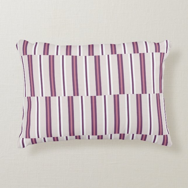 Modern Mauve and Plum Stripe Accent Kussen (Voorkant)