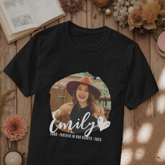 Modern Memorial voor altijd in onze harten Custom  T-shirt