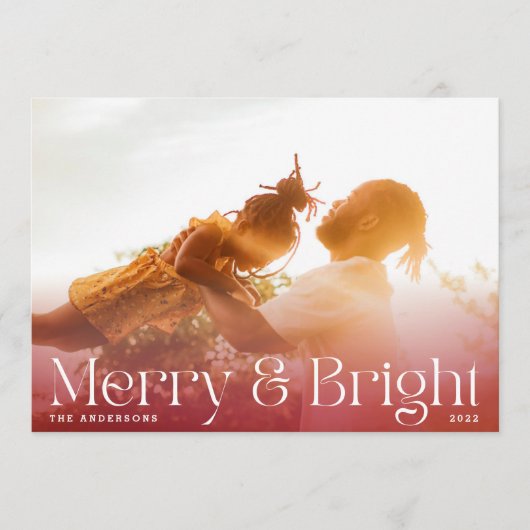 MODERN Merry & Bright Red Gradient Foto Feestdagenkaart (Voorkant)