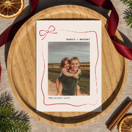 Modern Merry Bright Rode Boog Familie Foto Kerstmi Feestdagenkaart