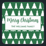 Modern Merry Christmas Green White Tree Patroon Vierkante Sticker<br><div class="desc">Feestelijke vakantie stickers hebben een wit geometrisch boompatroon op een groene achtergrond. In een witte rechthoek in het midden staat "Vrolijk kerstfeest" in een groen lettertype boven jouw naam in een eenvoudig groen lettertype. Personaliseer het door een aangepaste begroeting, familienaam en / of het jaar in de zijbalk toe te...</div>