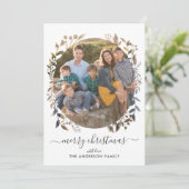 Modern Merry Christmas Love Script Wreath 2 Foto Feestdagenkaart (Staand voorkant)