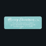 Modern Merry Christmas Pine Script Typografie Etiket<br><div class="desc">Modern Merry Christmas Pine Simple Script Typography Adresetiketten Stuur uw vakantiegroeten in stijl met deze chique, klassieke labels. Een zacht patroon van witte pijnboomtakken rust zachtjes op een kalme, winterse blauwe achtergrond. Eenvoudig aan te passen met tekst, lettertypen en kleuren. Creëer door Zazzle pro designer BK Thompson exclusief voor Kate’s...</div>