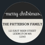 Modern Merry Christmas Round Address Label<br><div class="desc">Een alternatief voor een gewoon adreslabel, dit veelzijdige "Merry Christmas" vakantiecirkellabel ziet er prachtig uit op al uw kerstkaarten en groeten. Met fancy typografie en moderne naam en adres zou dit label er geweldig uitzien door de achterkant van al je enveloppen te verzegelen. Een modern kleurenschema met een spikkeleffect in...</div>