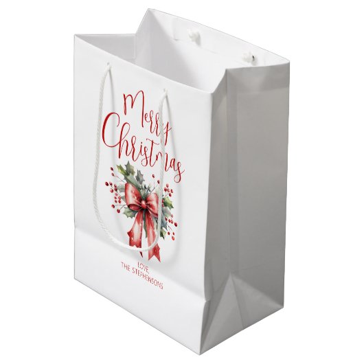Modern Merry Christmas Script Holly Bow Naam Medium Cadeauzakje (Voorkant Gekanteld)