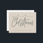 Modern Merry en Bright Christmas eenvoudig script Briefkaart<br><div class="desc">Modern script typografie eenvoudig minimalistisch Merry Christmas briefkaart</div>