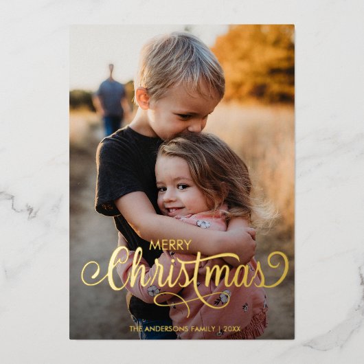 Modern Merry Kerstfamilie Foto naam Tartan Folie Feestdagenkaart (Voorkant)
