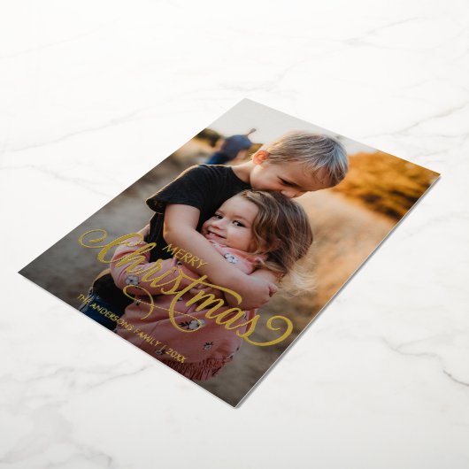 Modern Merry Kerstfamilie Foto naam Tartan Folie Feestdagenkaart (Gedraaid)