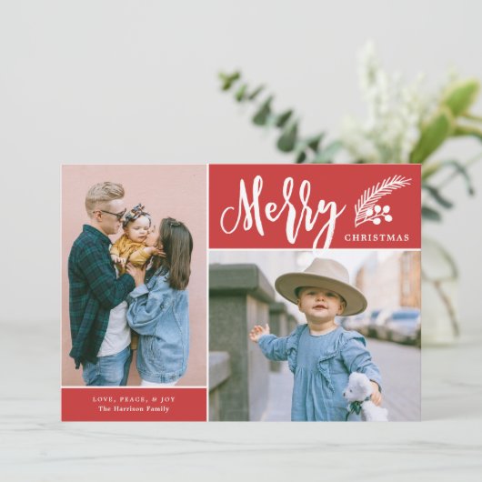 Modern Merry Two Photo Kerstmis Red Holiday Card Feestdagenkaart (Staand voorkant)