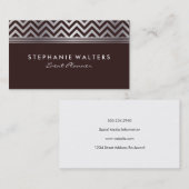Modern Metallic Silver Chevron en Burgundy Visitekaartje (Voorkant / Achterkant)
