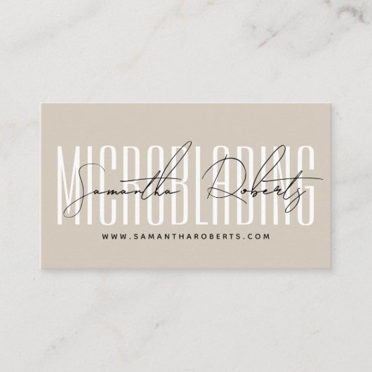 Modern microblading typography script beige visitekaartje (Voorkant)