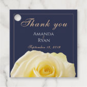 Modern Midnight Blue Yellow Rose Floral Wedding Bedankjes Labels (Voorkant)
