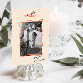 Modern Minimaal Kleurrijk Beige | Tafel Nummerkaar Kaart