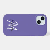 Modern minimaal Paarse Monogram Initiaal iPhone 15 Case (Achterkant horizontaal)
