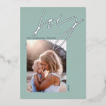 modern minimaal script foto's groen elegant folie feestdagenkaart<br><div class="desc">Moderne, minimale scriptpagina groen plezier 1 fotovakantiekaart. Elegant vormgeving van goudfolie, zilver en roos.</div>