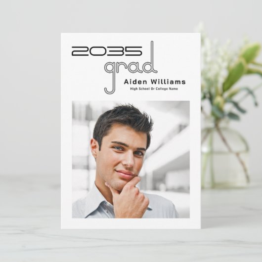 Modern minimaal uniek High Tech Photo Afstuderen Aankondiging (Staand voorkant)