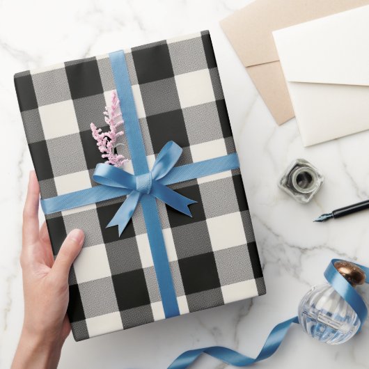 Modern Minimaal Zwart Wit Gingham Plaid Patroon Cadeaupapier (Geschenken)
