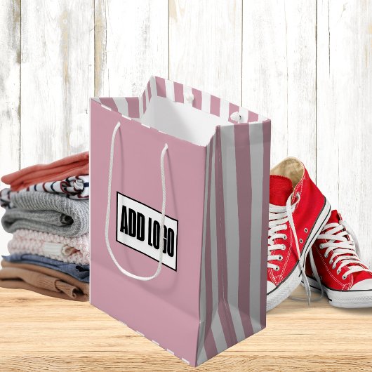 Modern Minimal Dusty Pink Stripes Business Logo Medium Cadeauzakje