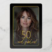 Modern Minimal Fifty Fabulous Photo Black Birthday Folie Uitnodiging (Voorkant)