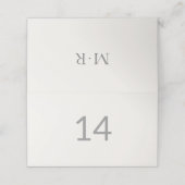Modern Minimal Intimate Wedding Table Number Plaatskaartje (Buitenkant ongevouwen)