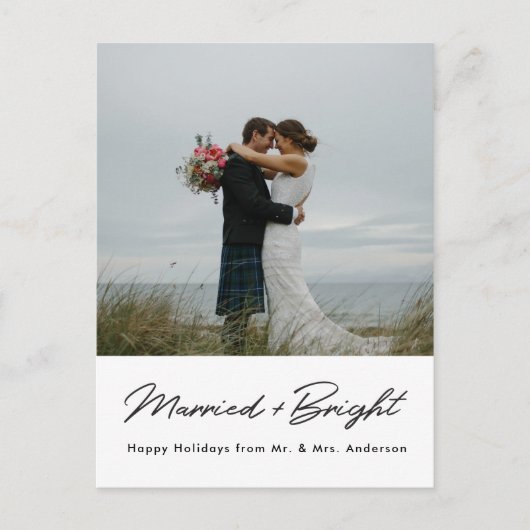 Modern Minimal Married and Bright Pas getrouwd Fot Briefkaart (Voorkant)