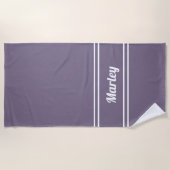 Modern Minimal Monogram Script Sjabloon Paars Strandlaken (Voorkant)