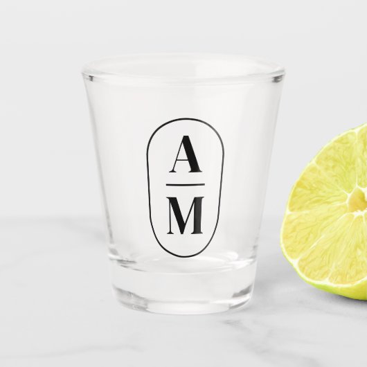 Modern Minimal Pill Monogram - Zwart Shot Glas (Voorkant)