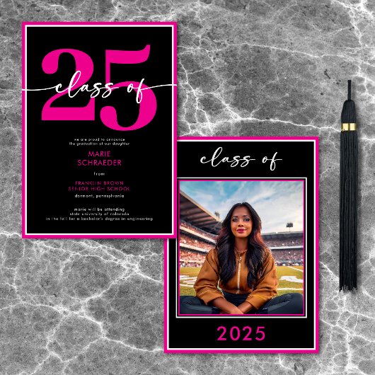Modern Minimal Pink Script Afstuderen aangekondigd Kaart