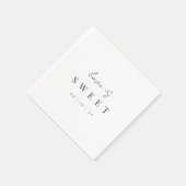 Modern Minimal Script Love is Sweet Wedding Servet (Hoek)
