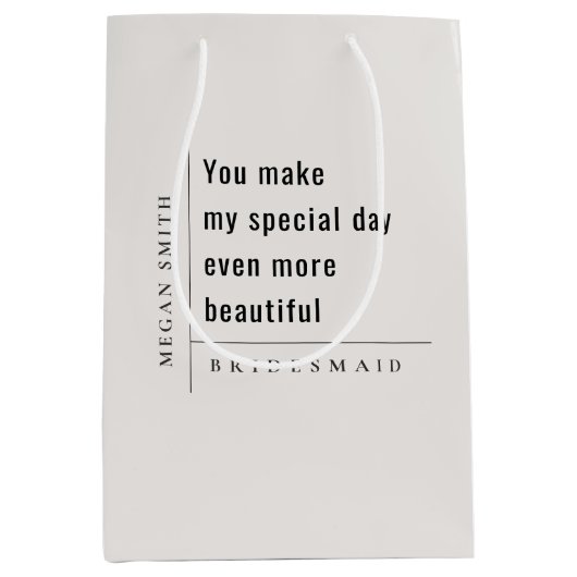 Modern Minimal Simple Special Bridesmaid Gift Medium Cadeauzakje (Voorkant)
