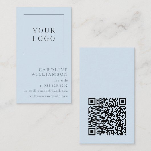 Modern Minimal Vertical Logo QR Code Soft Blue Visitekaartje (Voorkant / Achterkant)