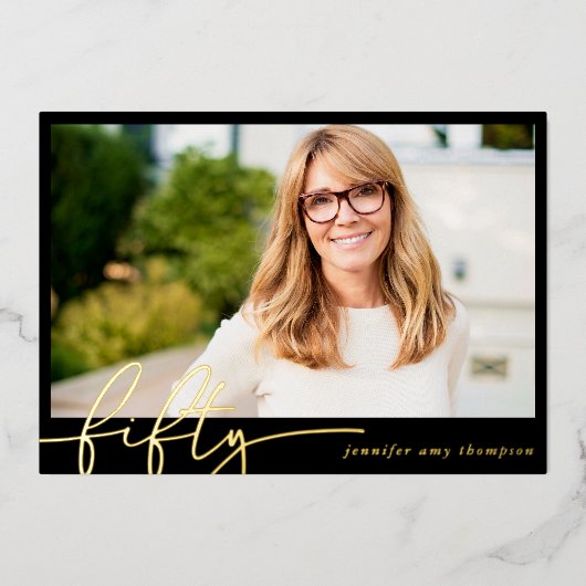 Modern Minimal Vijftig 50ste foto Verjaardagsfeest Folie Uitnodiging (Voorkant)