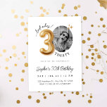 Modern Minimalist 30th Birthday Photo Kaart<br><div class="desc">Modern Minimalist 30th Birthday Photo Invitation | Gold Balloon Milestone Party Invite. Celebrate turning thirty in elegant style with this Modern Minimalist 30th Birthday Photo Invitation ✨ Featuring chic gold balloon typography and a clean, contemporary layout, this design allows you to personalize the invitation with your own photo — making...</div>
