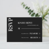 Modern minimalist Black White Typography Wedding RSVP Kaartje (Staand voorkant)