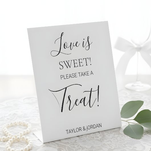 Modern Minimalist Dessert Table "Love is Sweet"  Reclamebord Met Voetstuk