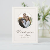 Modern Minimalist Ivory Budget Wedding Photo Bedankkaart (Staand voorkant)