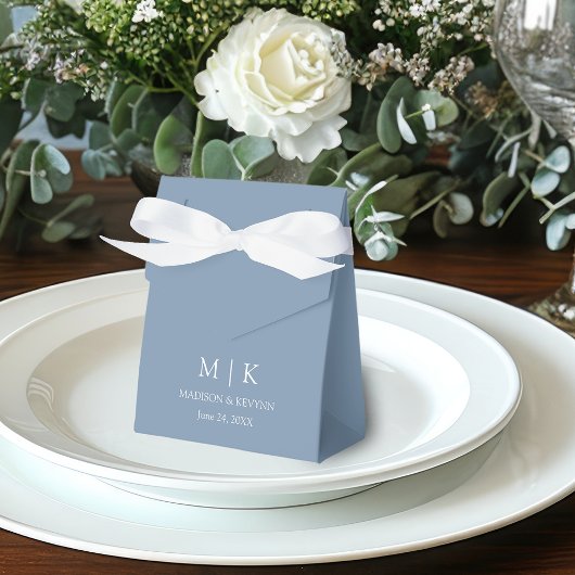 Modern minimalist Monogram Wedding Dusty Blue Bedankdoosjes