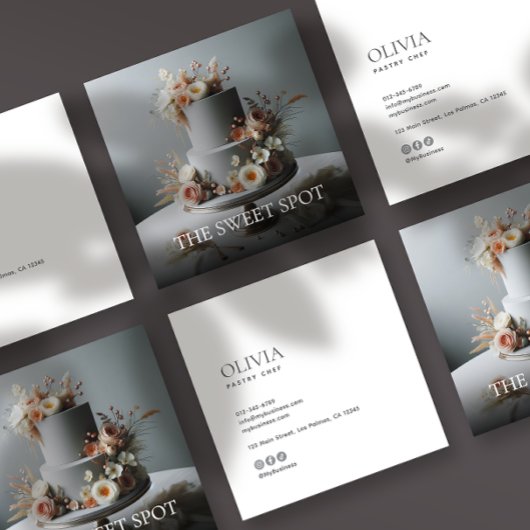 Modern Minimalist Photo & Socials Bakery Vierkante Visitekaartje