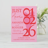 Modern Minimalist Red Pink Heart Wedding Kaart (Staand voorkant)