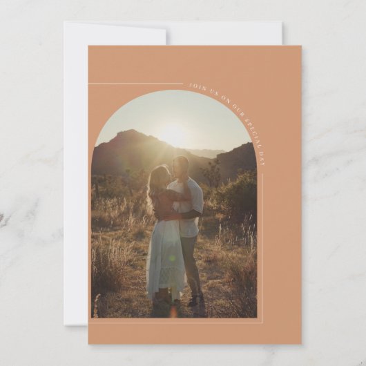 Modern minimalist Rust Boho Arch Photo Wedding Kaart (Achterkant)