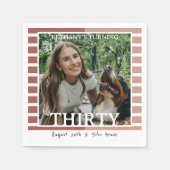 Modern Minimalist Striped 30th Birthday Photo Servet (Voorkant)