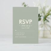 Modern Minimalist Wedding | Sage Green Timeless RSVP Kaartje (Staand voorkant)
