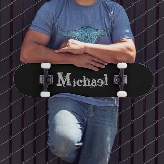 Modern minimalistic monogram name black white persoonlijk skateboard (Buiten 3)