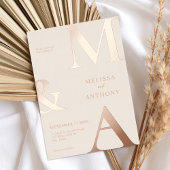 Modern minimalistisch beige Roos Gold Monogram bru Folie Uitnodiging