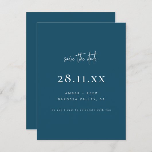 Modern minimalistisch blauw script bewaar de datum aankondigingskaart (Voorkant / Achterkant)
