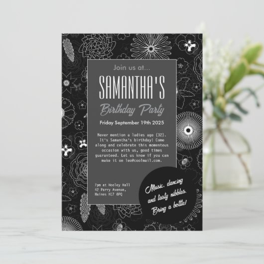 Modern minimalistisch bloemmotief blauw en paars kaart (Staand voorkant)