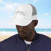 modern minimalistisch elegant script Groom Trucker Pet